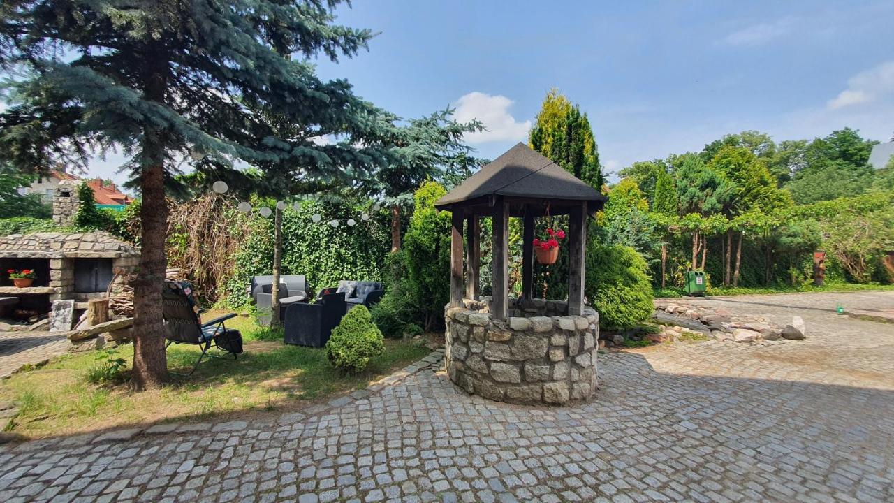 Отель Gosciniec Solan Jeleniow Экстерьер фото